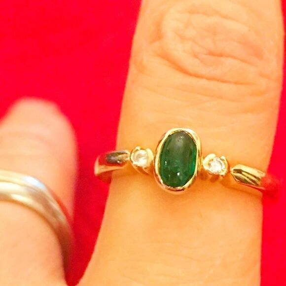14K gold diamond and emerald ring size 6.25 - Picture 5 of 7